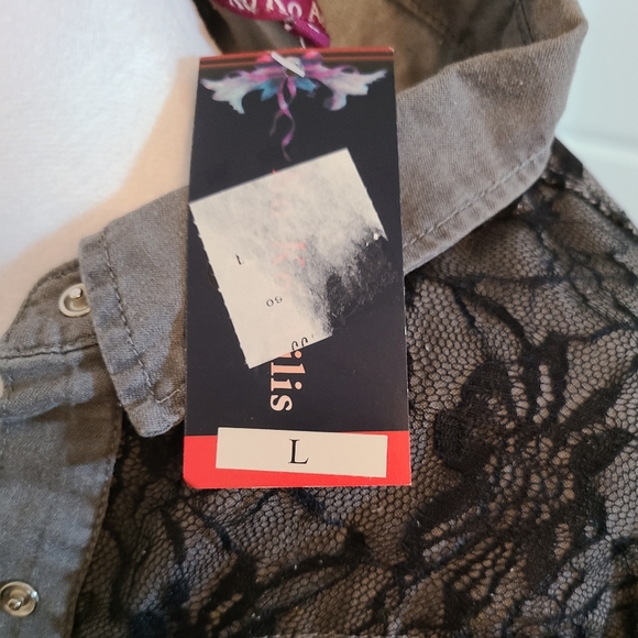 Ko Ko Ailis Black & Gray Long Sleeve Lacy Top with Pearl Snap Front Size Large - Picture 7 of 7